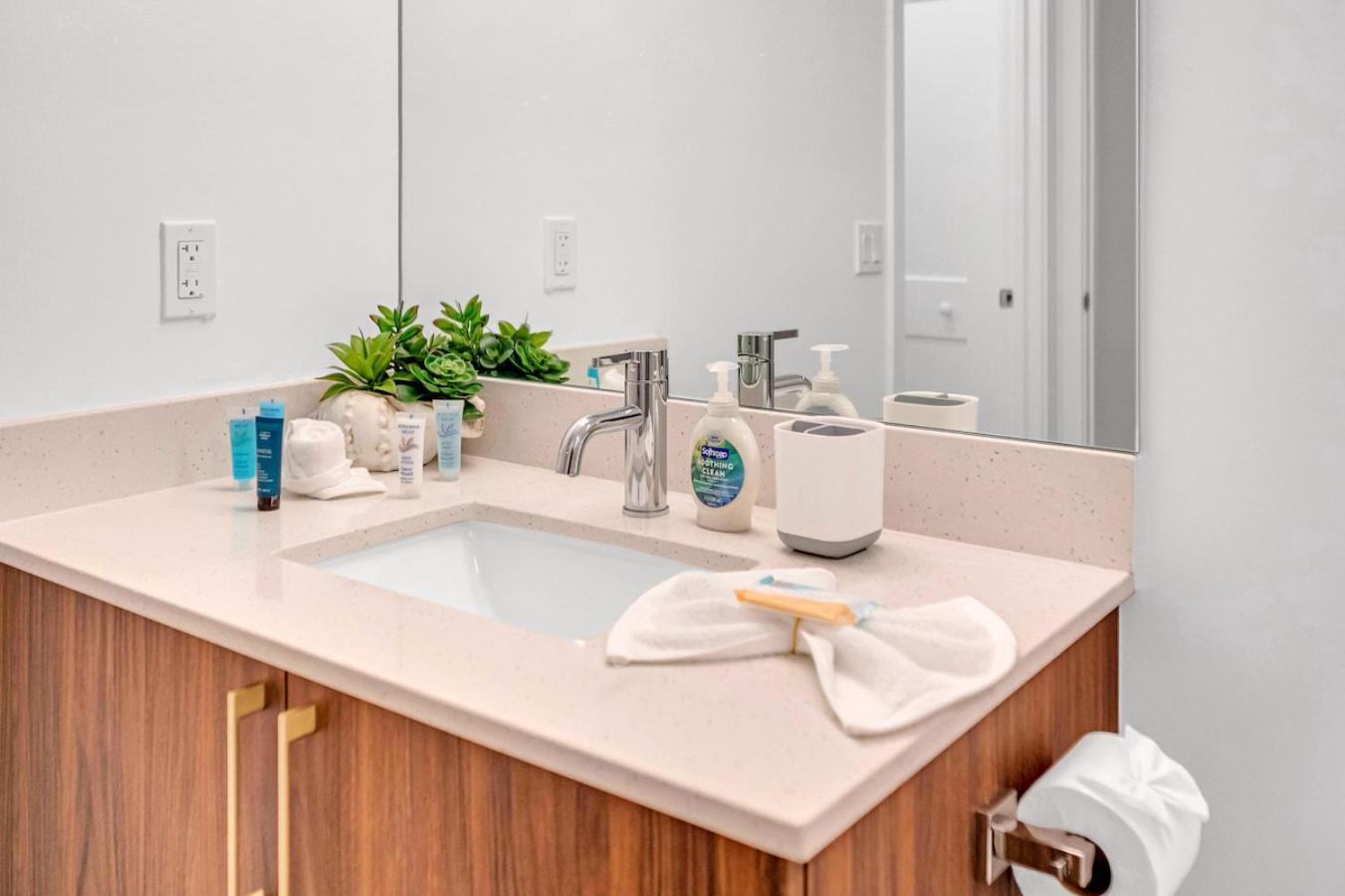 Modern Unit In The Heart Of Downtown Miami With Free Parking Exterior foto